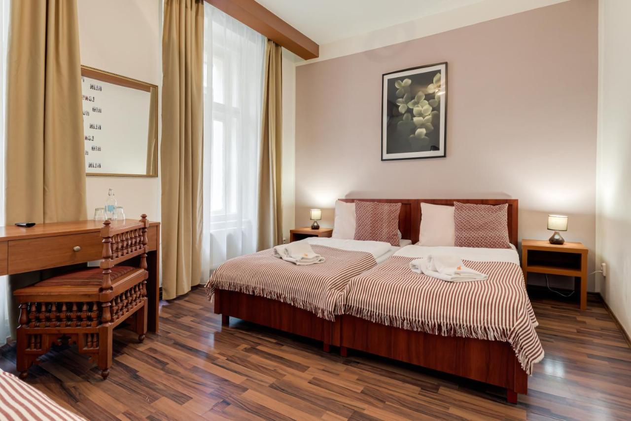 Koruna Hotel Prague Exterior photo